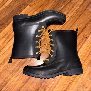 Sperry Black and Tan Boots